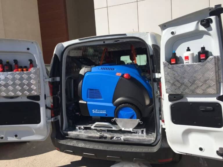 فضل 5 شركات لغسيل السيارات المتنقلة في العاصمة الرياض